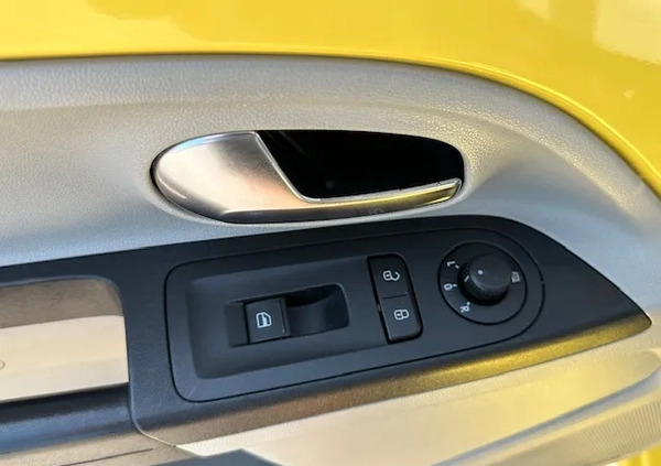 Seat Mii cena 18999 przebieg: 170444, rok produkcji 2012 z Piwniczna-Zdrój małe 211
